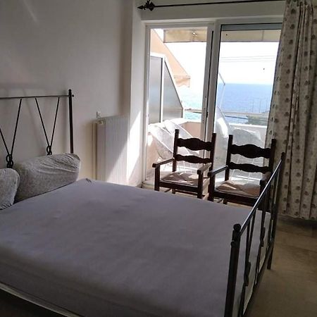 Super View Seafront Apartment Nea Michaniona Exterior foto